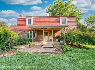 9913 E Jones Rd, Bellevue, MI 49021