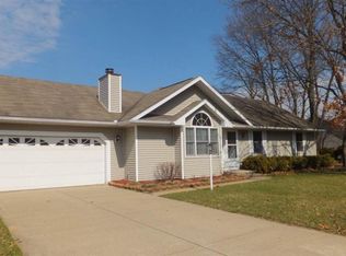 10945 Del Rey Dr, Osceola, IN 46561