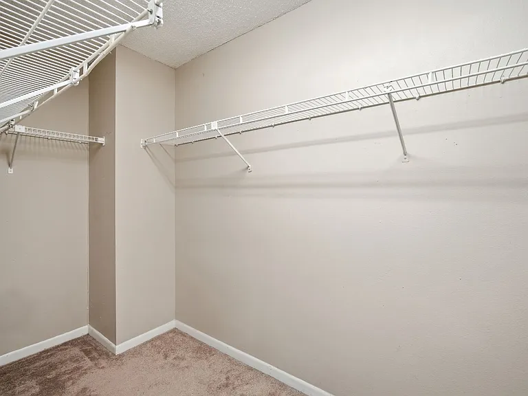 1910 W Sligh Ave #E102 — Photo 23