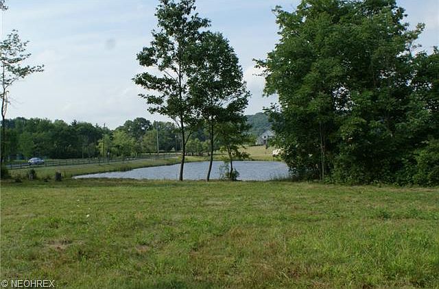 2nd image of 2111 N Hametown Rd