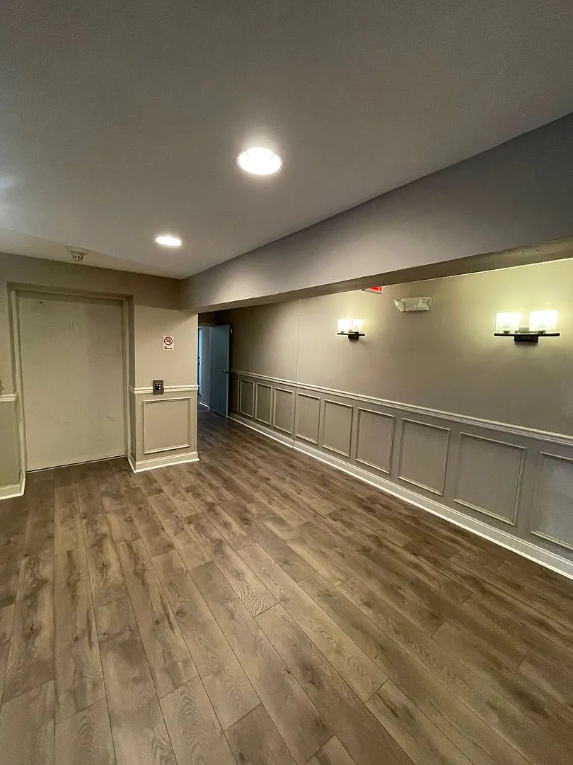 North - End 3 Bedroom, 1 Bath 3rd Floor Condo Unit — Photo 2