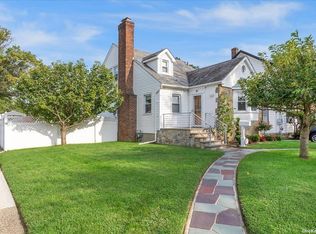 21 Denton Ave, East Rockaway, NY 11518