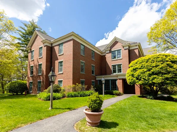 78 Forest Ridge Rd Unit 200, Concord, MA 01742