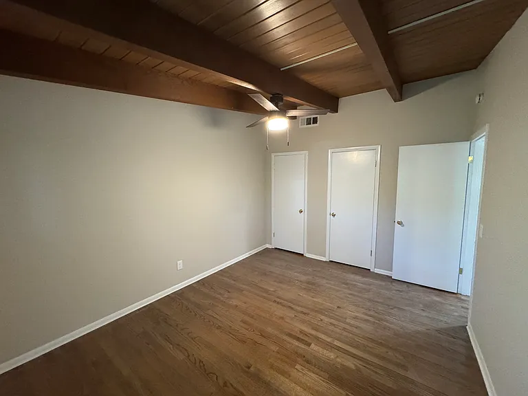 605 S Kirkwood Rd #D — Photo 9