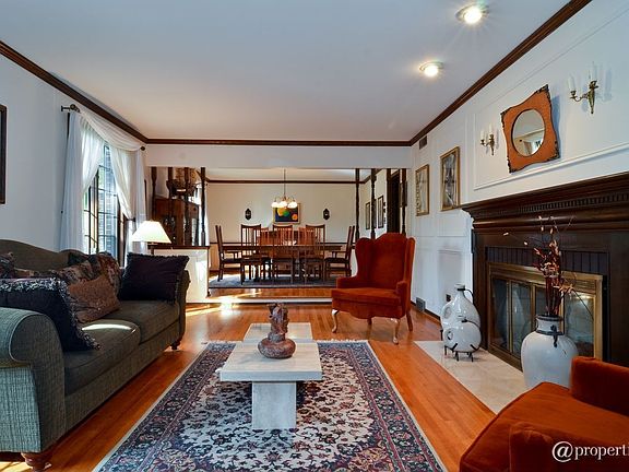 Living Room/Dining Room