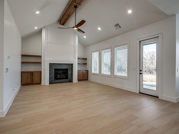 3rd image of 15513 Aparados Way