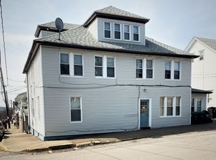 1 W Clay Ave, Hazleton, PA 18202