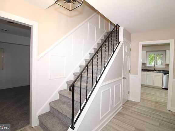 2nd image of 2517 Wexford Dr