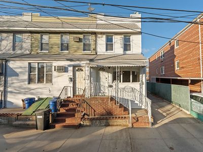 7949 68th Rd, Flushing, NY, 11379