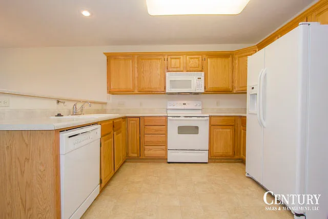 5934 NW 14th Ct — Photo 7