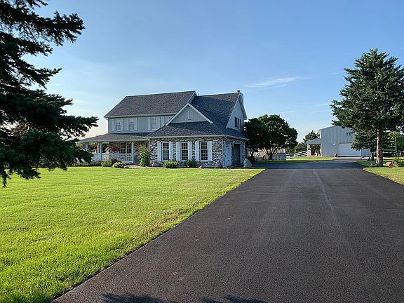 3rd image of 12440 W Horseshoe Ln