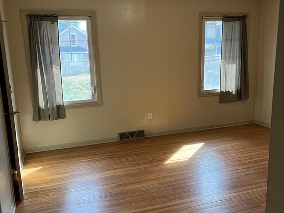 2nd image of 1910 Glenwood Ave