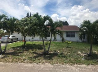 302 SW 5th Ln, Boynton Beach, FL 33435