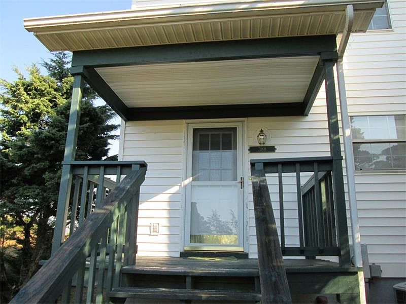 1st image of 388 Mountain Dr