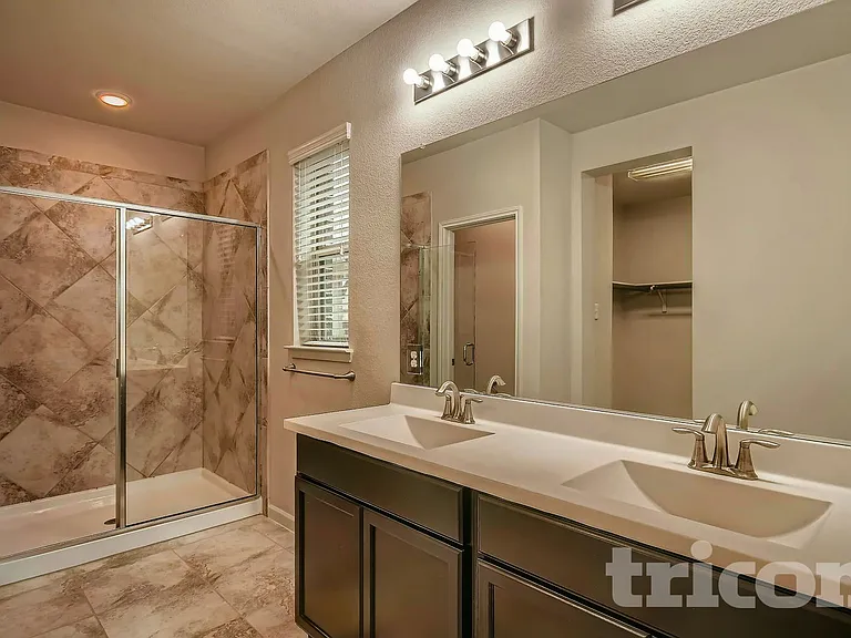 1592 Sugarberry Dr — Photo 11