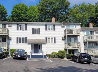2 Angle St APT 4, Lincoln, RI 02838