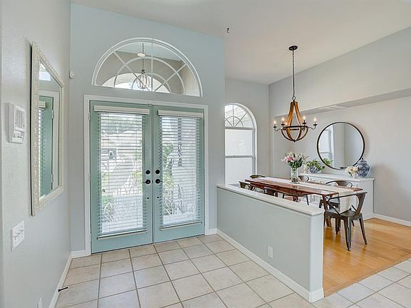 3rd image of 6262 Aventura Dr