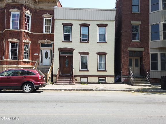 3rd image of 3324 6th Avenue