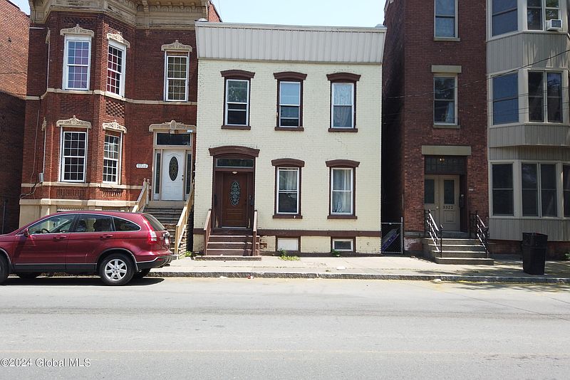 3rd image of 3324 6th Avenue