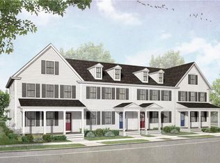 25 Old Farm Rd, Red Hook, NY 12571