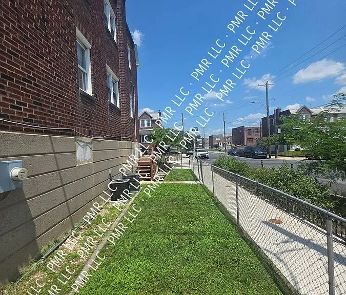 4344 Vista St #1 — Photo 4