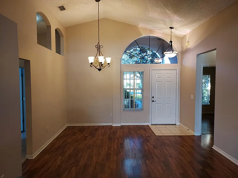 247 Wescliff Dr — Photo 10