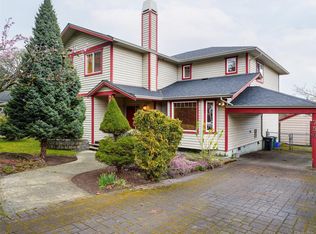 756 Newbury St, Saanich, BC V9A2C1