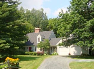 11 Douglas Rdg, Norwich, VT 05055