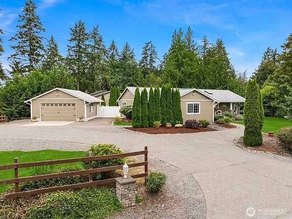2nd image of 4232 Ray Nash Drive NW