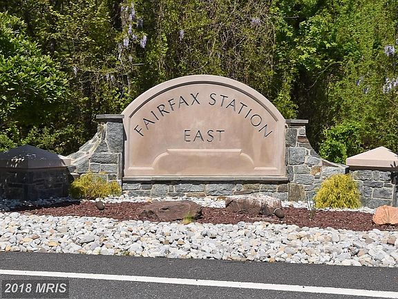 4th image of 6158 Pohick Station Dr