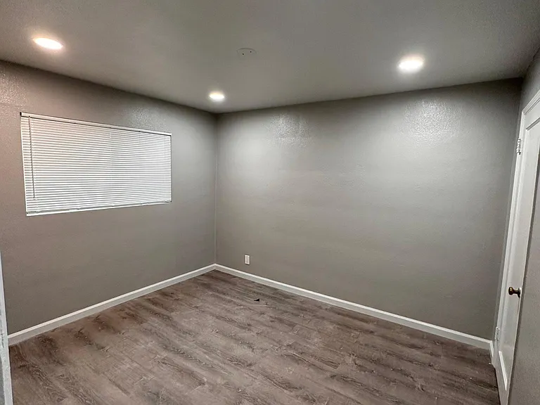 1125 Lochbrae Rd #4 — Photo 3