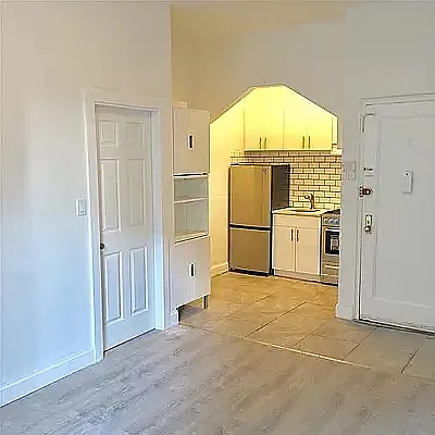 Rented by REAL New York | media 11