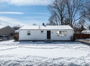 9 Magnolia Dr, Enfield, CT 06082