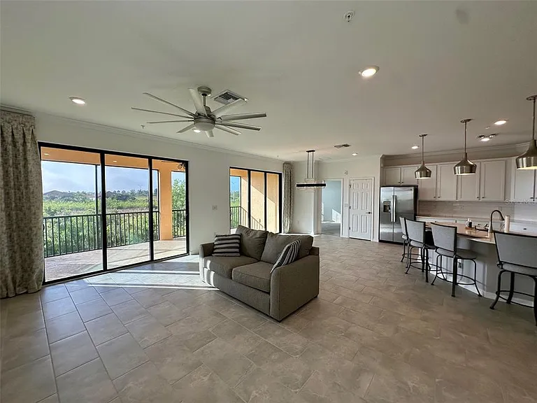10027 Crooked Creek Dr #201 — Photo 7