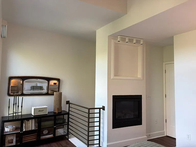 4524 J C Nichols Pkwy #402 — Photo 12