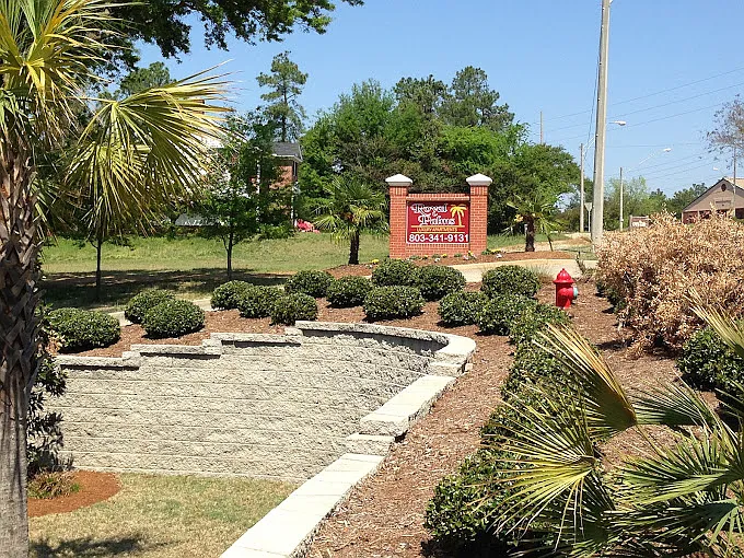 Royal Palms Apartments — Photo 47