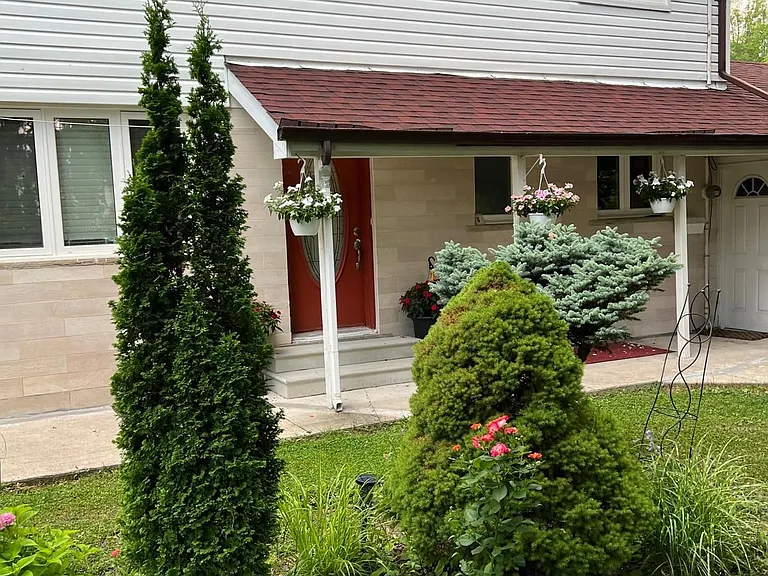 2451 Loanne Dr #LOWER — Photo 9