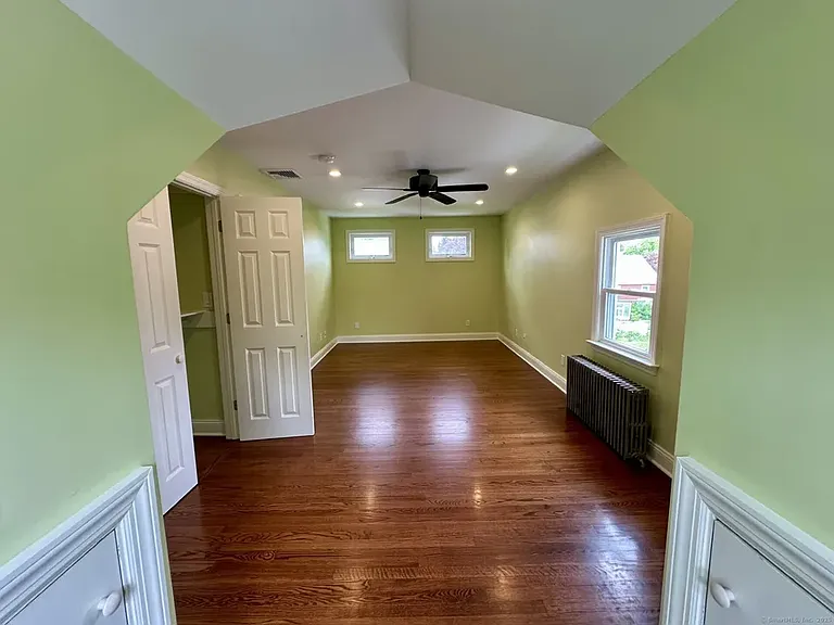 33 Emerson St — Photo 29