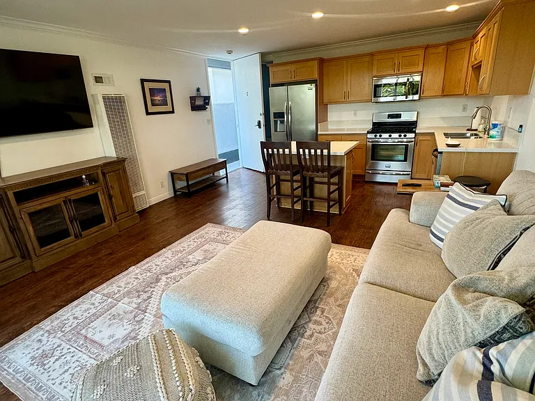227 Avenida Monterey #C — Photo 6