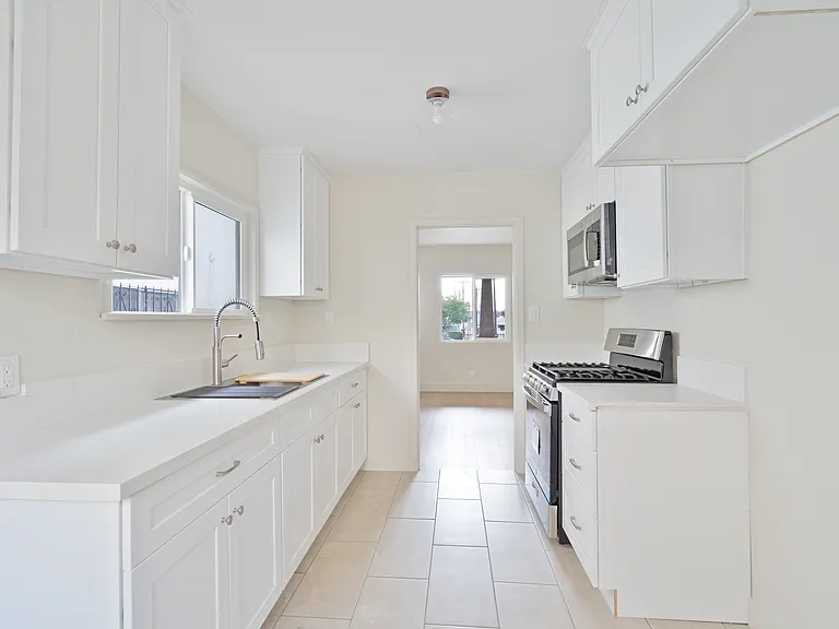 2214 1/2 N Thomas St — Photo 13