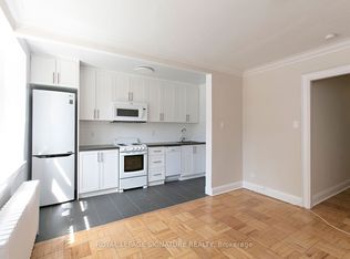 398 Avenue Rd #521, Toronto, ON M4V 2H4