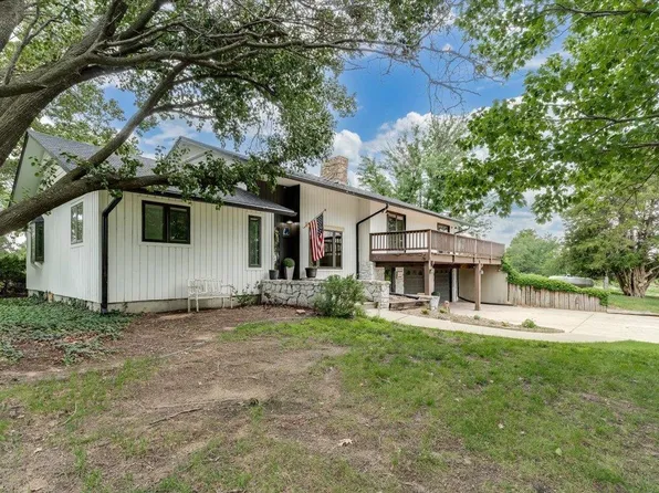 714 S Willison Rd, Hutchinson, KS 67501