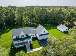 289 Santuit Newtown Rd, Marstons Mills, MA 02648