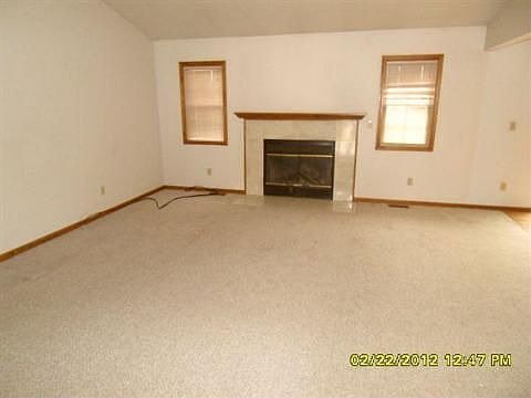 5th image of 1586 Golden Gate Ct