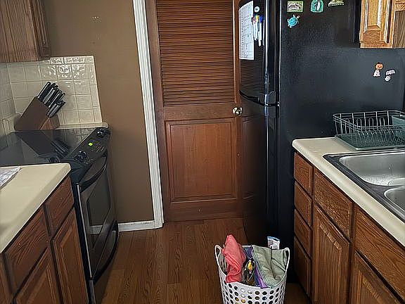 4th image of 225 Shirley Ridge Dr
