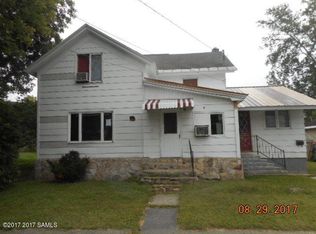 16 Davis St, Whitehall, NY 12887