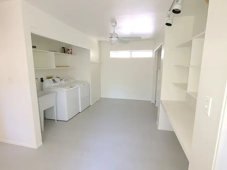 1407 W Glenrosa Ave — Photo 3