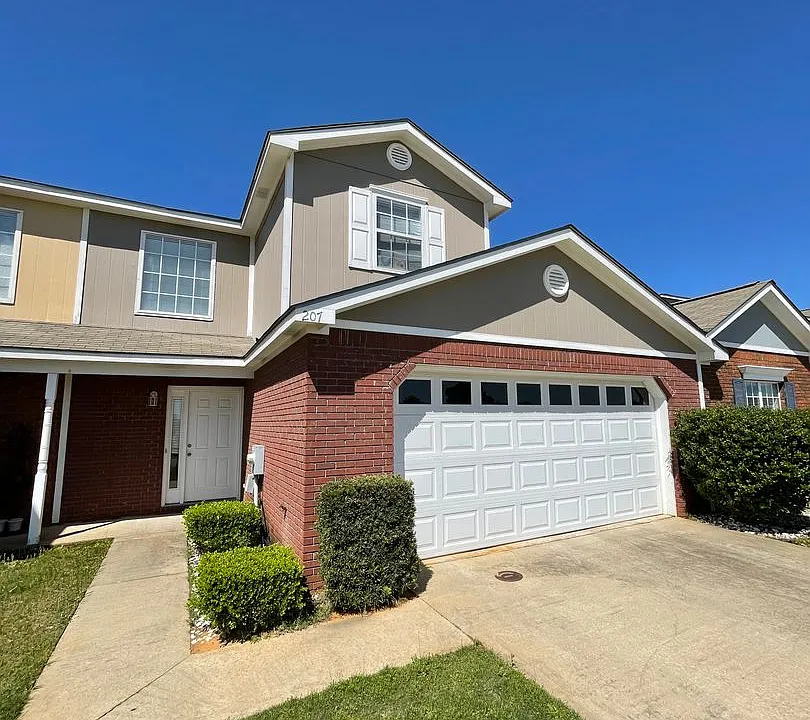 207 Camden Dr