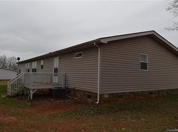4th image of 5301 Weblee Ct