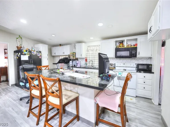 5252 Nevada Ave, Las Vegas, NV 89122